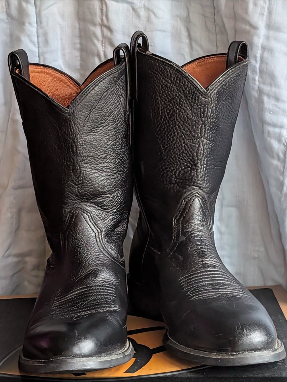 ARIAT Women's 7M Classic Ropers Black Leather Western Boots